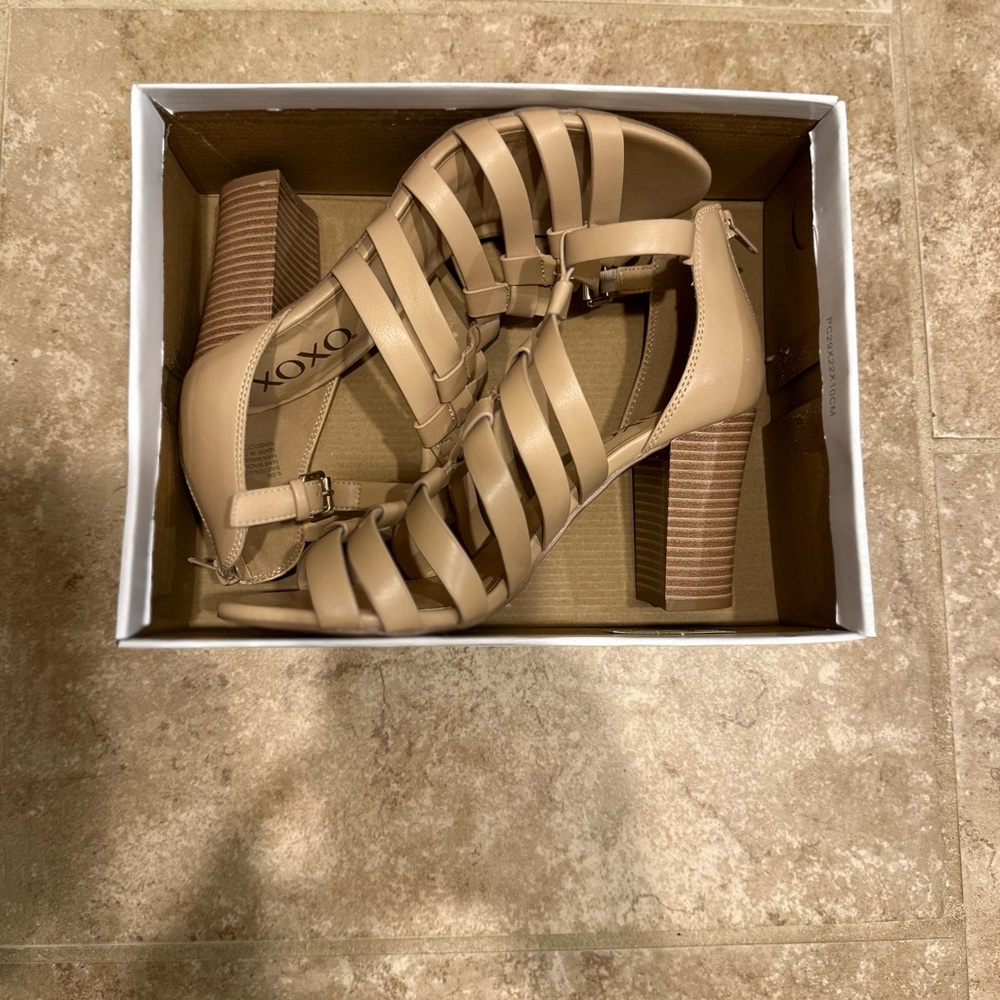 XOXO Baxter dress sandals, size 9.5, 3 1/4 inch heel, nude,